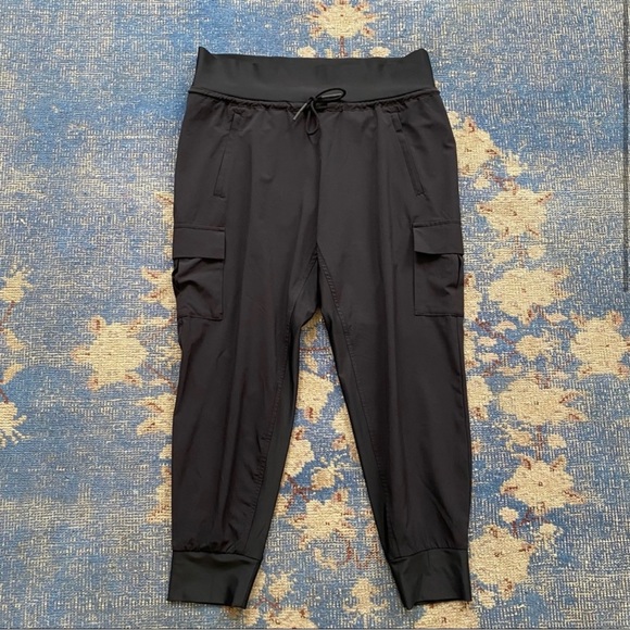 Women’s Athleta Black Sutton Joggers Size 2 - Picture 5 of 6